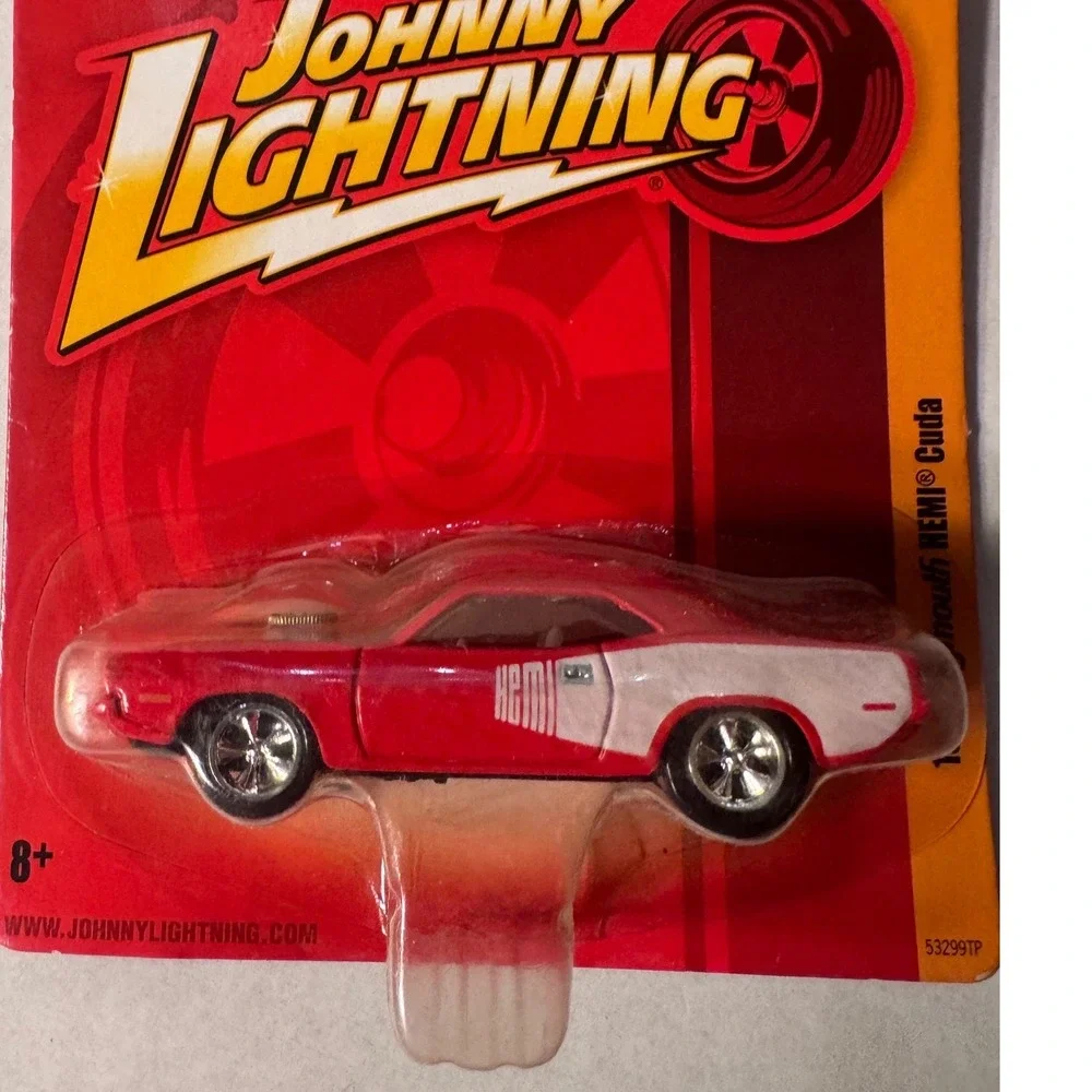 Johnny Lightning 1970 Plymouth HEMI Cuda Red White Release 4 Diecast 53299TP